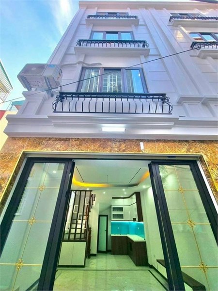 Bán nhà đường Cầu Diễn (đường 32) mới xây 5 tầng - ngõ nông oto vào nhà  - giá bán 6.50 tỷ