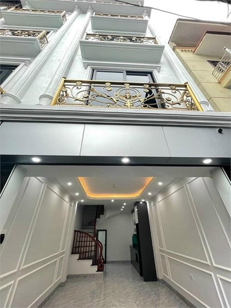Bán ccmn cho thuê Cầu Diễn 6 tầng giá 10.5 tỷ doanh thu 380tr/năm Cách 20m ra oto